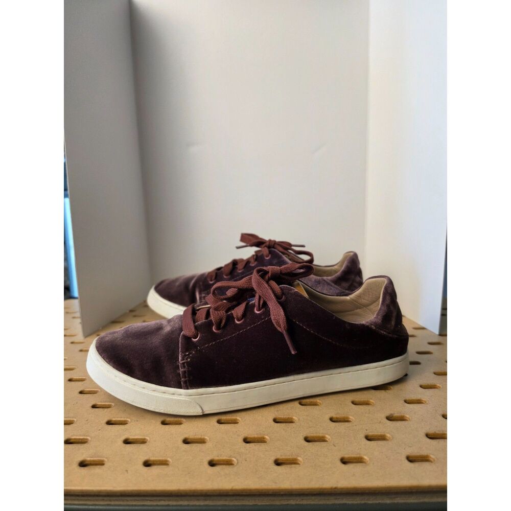 OluKai Pehuea Li Lanui Velvet Sneakers Women 9 Red Ginger Burgundy 20454